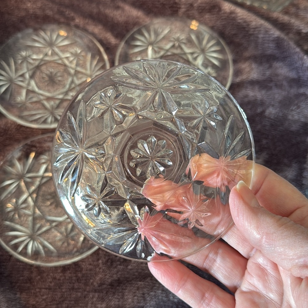 Anchor Hocking Early American Prescut "Star of David" clear glass coasters - Picture 3 of 4